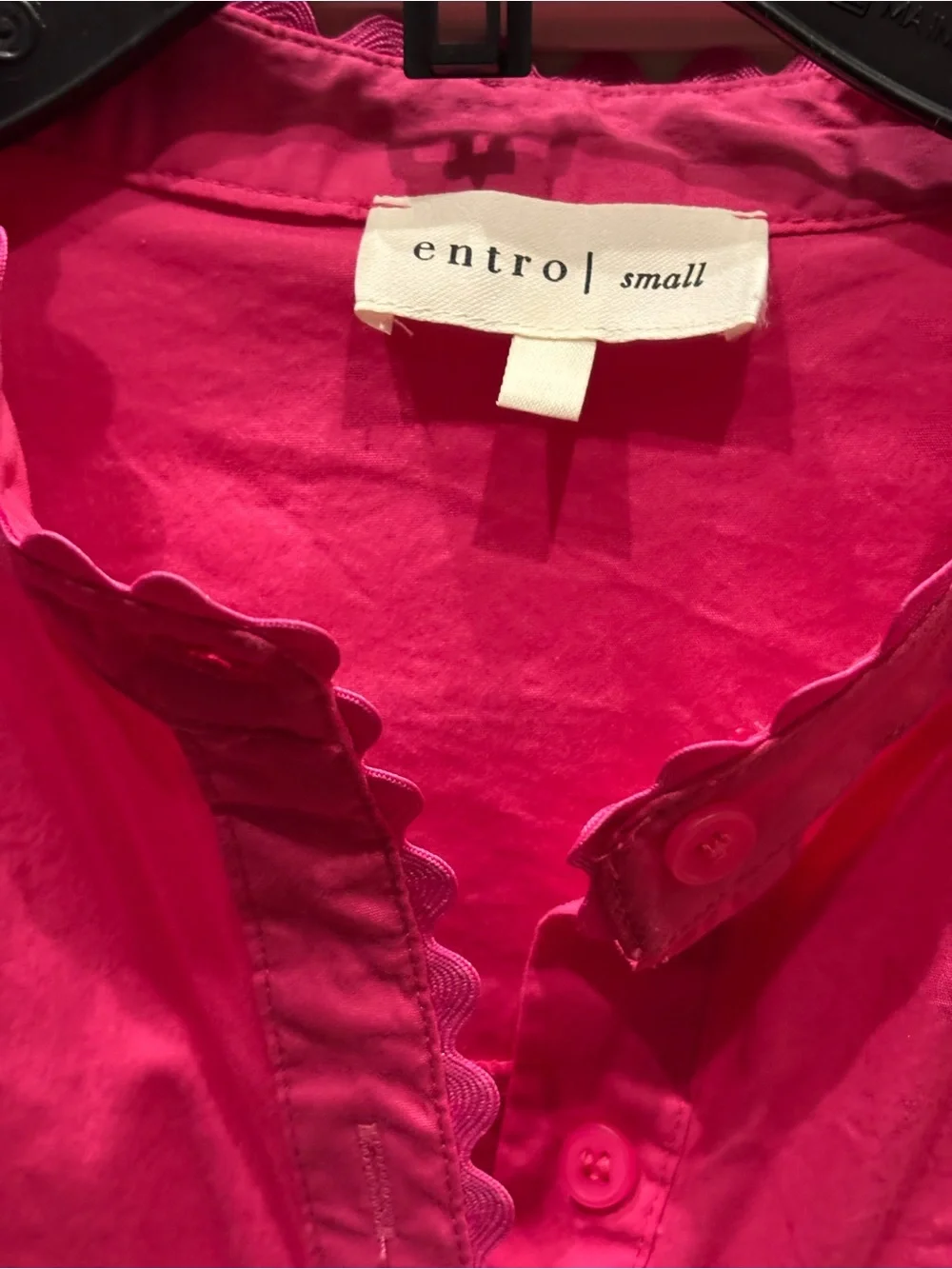 Entro Hot Pink Scallop-Trim Cap Sleeve Button Front Top, Size Small